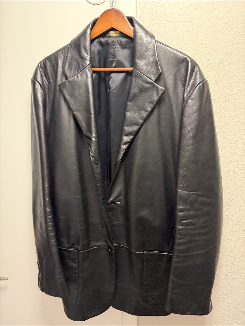 Banana Republic men's leather blazer